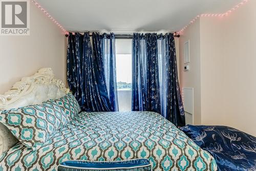 808 - 301 Prudential Drive, Toronto (Dorset Park), ON - Indoor Photo Showing Bedroom