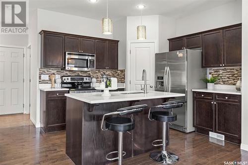 110 Ashworth Crescent, Saskatoon, SK - Indoor Photo Showing Kitchen With Upgraded Kitchen