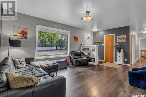 58 Harrison Crescent, Saskatoon, SK - Indoor Photo Showing Living Room