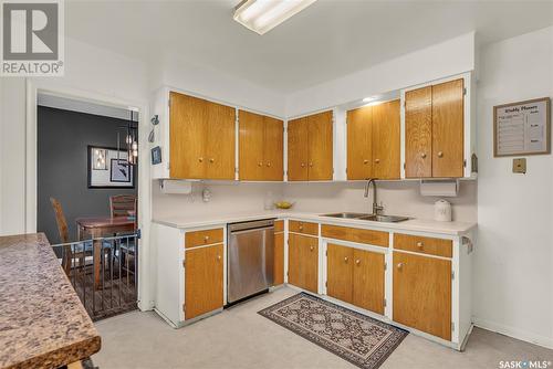 58 Harrison Crescent, Saskatoon, SK - Indoor Photo Showing Kitchen With Double Sink