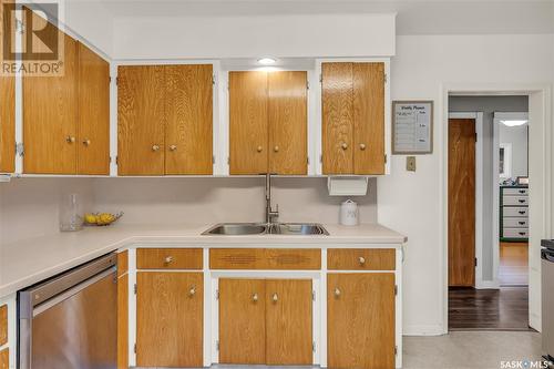 58 Harrison Crescent, Saskatoon, SK - Indoor Photo Showing Kitchen With Double Sink