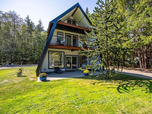 3849 East Rd, Denman Island, BC 