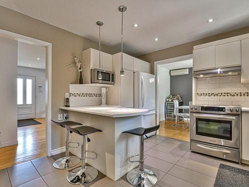 Kitchen - 455 Rue Du Baron, Saint-Sauveur, QC - Indoor Photo Showing Kitchen With Upgraded Kitchen