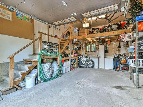 Garage - 455 Rue Du Baron, Saint-Sauveur, QC - Indoor Photo Showing Garage