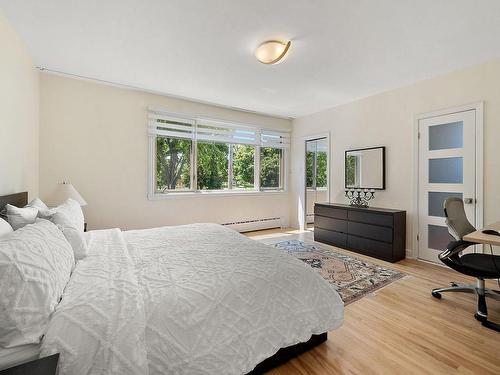 Master bedroom - 605 Rue Dorais, Montréal (Saint-Laurent), QC - Indoor Photo Showing Bedroom