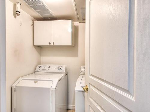 Salle de lavage - 605-2950 Boul. De La Côte-Vertu, Montréal (Saint-Laurent), QC - Indoor Photo Showing Laundry Room