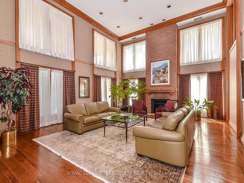 802-40 Richview Rd, Toronto, ON - Indoor Photo Showing Living Room With Fireplace