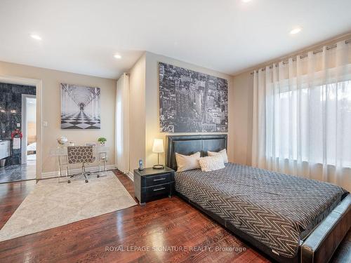 65 Charles St, Vaughan, ON - Indoor Photo Showing Bedroom