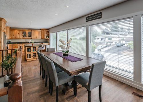 1020 Morningstar Road, Oliver, BC - Indoor Photo Showing Dining Room