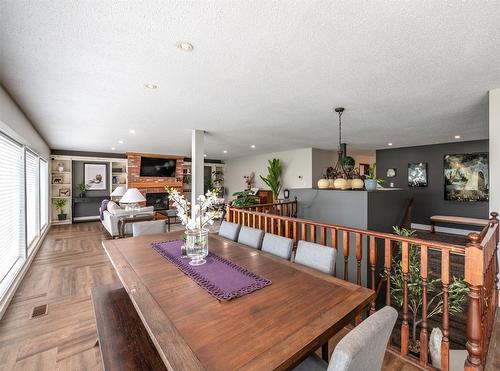 1020 Morningstar Road, Oliver, BC - Indoor Photo Showing Dining Room