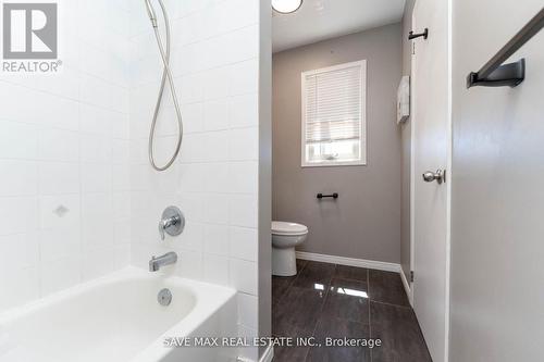 440 Stonegate Avenue, Oshawa, ON - Indoor Photo Showing Bathroom