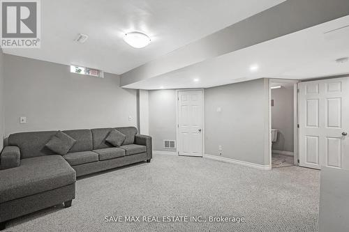 440 Stonegate Avenue, Oshawa, ON - Indoor Photo Showing Other Room