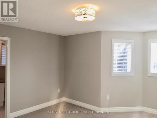 28 Shalom Way, Barrie, ON - Indoor Photo Showing Other Room