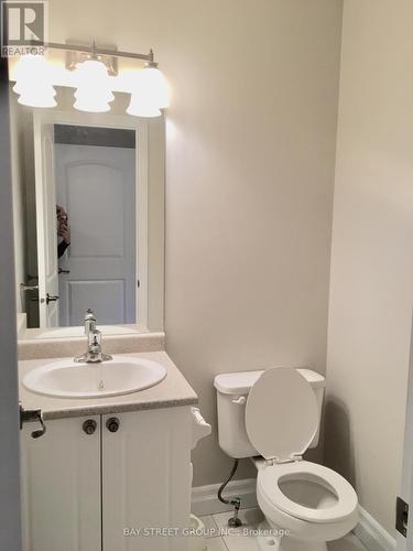 28 Shalom Way, Barrie, ON - Indoor Photo Showing Bathroom