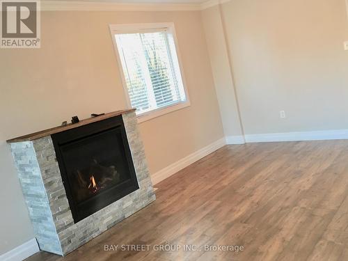 28 Shalom Way, Barrie, ON - Indoor Photo Showing Living Room With Fireplace