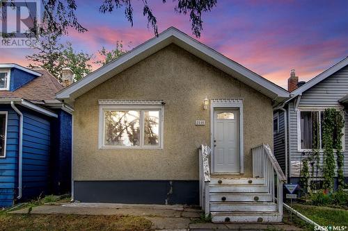 2146 Wallace Street, Regina, SK - Outdoor