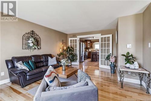 35 Rainford Court, Moncton, NB - Indoor Photo Showing Living Room