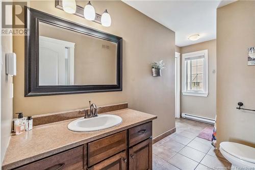 35 Rainford Court, Moncton, NB - Indoor Photo Showing Bathroom