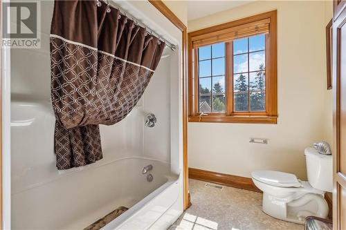 31 Edgewater Lane, Little Shemogue, NB - Indoor Photo Showing Bathroom