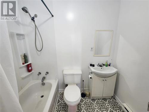 147 Empire Avenue, St. John'S, NL - Indoor Photo Showing Bathroom