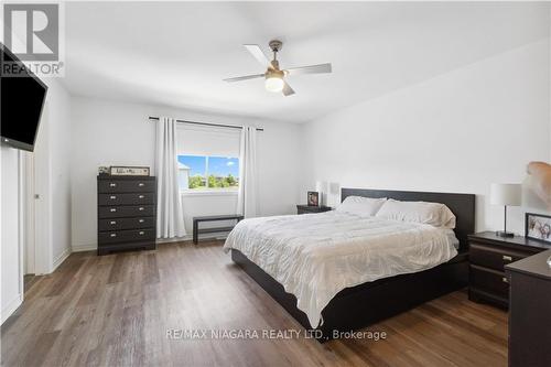 106 Spruce Crescent, Welland, ON - Indoor Photo Showing Bedroom