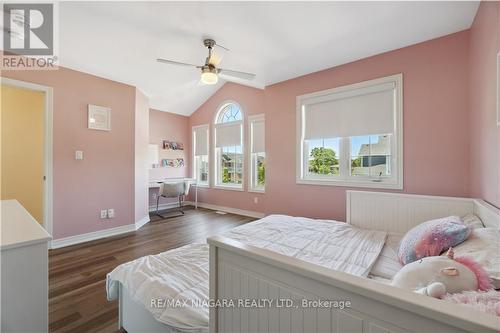 106 Spruce Crescent, Welland, ON - Indoor Photo Showing Bedroom