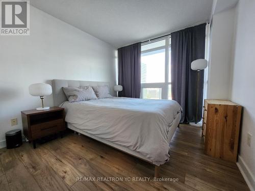 1503 - 121 Mcmahon Drive, Toronto (Bayview Village), ON - Indoor Photo Showing Bedroom