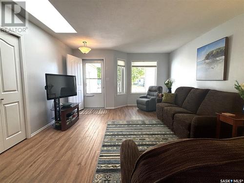 126 16Th Street, Battleford, SK - Indoor Photo Showing Living Room