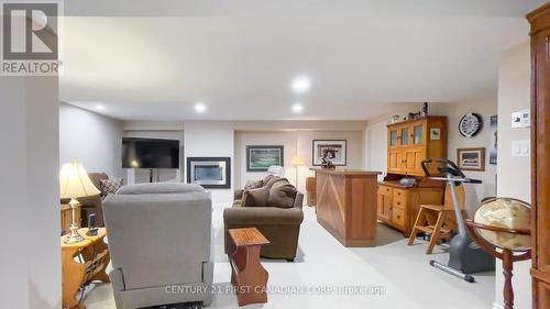 5 Oakwood Links Lane, Lambton Shores (Grand Bend), ON - Indoor