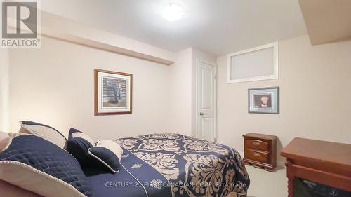 5 Oakwood Links Lane, Lambton Shores (Grand Bend), ON - Indoor Photo Showing Bedroom