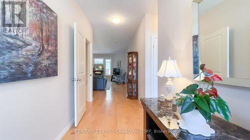 5 Oakwood Links Lane, Lambton Shores (Grand Bend), ON - Indoor Photo Showing Other Room