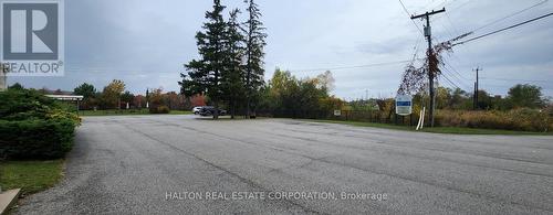 2437 Dundas Street W, Burlington, ON - Outdoor