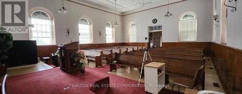 2437 Dundas Street W, Burlington, ON - Indoor Photo Showing Dining Room