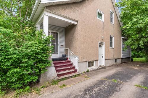 5419 Maple Street, Niagara Falls, ON - Outdoor