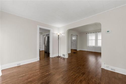 5419 Maple Street, Niagara Falls, ON - Indoor Photo Showing Other Room