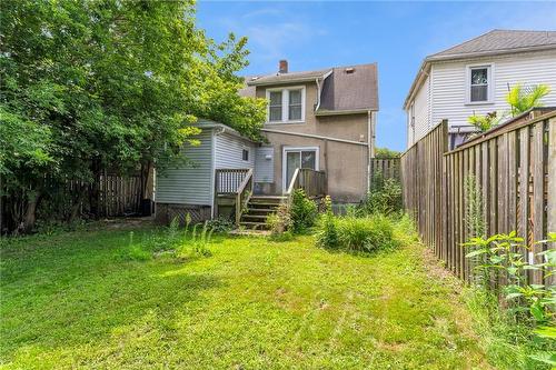 5419 Maple Street, Niagara Falls, ON - Outdoor