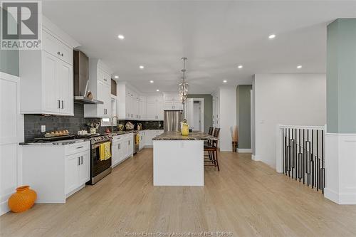 9900 Walker, Amherstburg, ON - Indoor Photo Showing Kitchen With Upgraded Kitchen