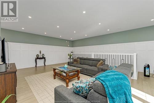 9900 Walker, Amherstburg, ON - Indoor Photo Showing Living Room