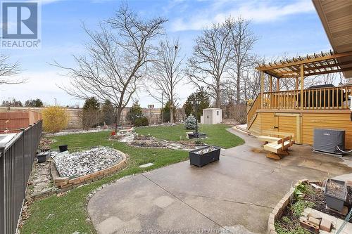 4661 Shadetree Crescent, Windsor, ON - Outdoor