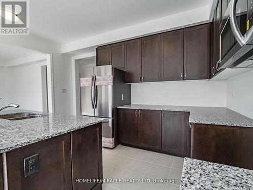 28 Dyer Crescent, Bracebridge, ON - Indoor Photo Showing Kitchen With Double Sink