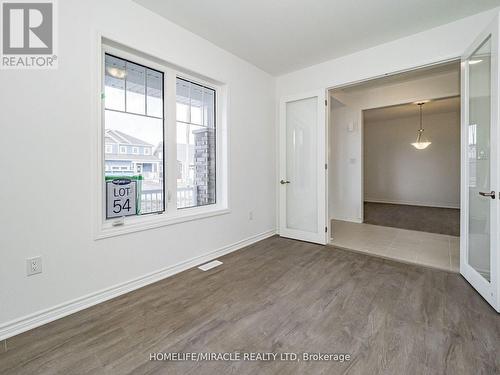 28 Dyer Crescent, Bracebridge, ON - Indoor Photo Showing Other Room