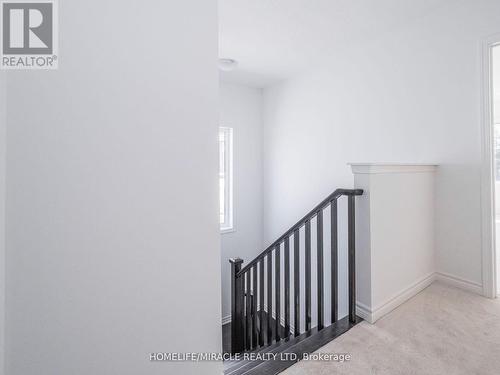 28 Dyer Crescent, Bracebridge, ON - Indoor Photo Showing Other Room