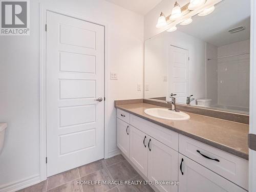 28 Dyer Crescent, Bracebridge, ON - Indoor Photo Showing Bathroom