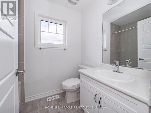 28 Dyer Crescent, Bracebridge, ON - Indoor Photo Showing Bathroom