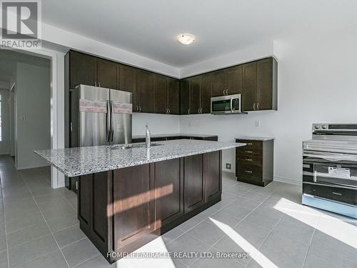 28 Dyer Crescent, Bracebridge, ON - Indoor Photo Showing Kitchen