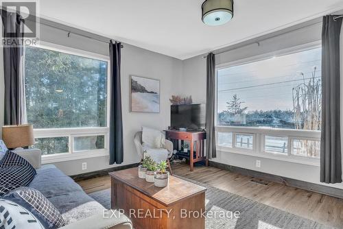 791 County Road 38, Trent Hills (Campbellford), ON - Indoor Photo Showing Living Room