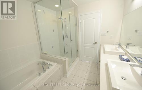 14 Begonia Street, Markham, ON - Indoor Photo Showing Bathroom