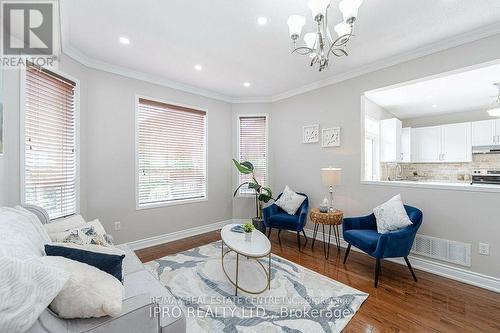 Upper - 1016 Mccuaig Drive, Milton (Clarke), ON - Indoor Photo Showing Living Room