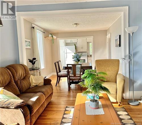 16 Fort Street, Port Elgin, NB - Indoor Photo Showing Living Room