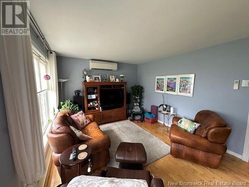 55 Duncan Street, Tide Head, NB - Indoor Photo Showing Living Room